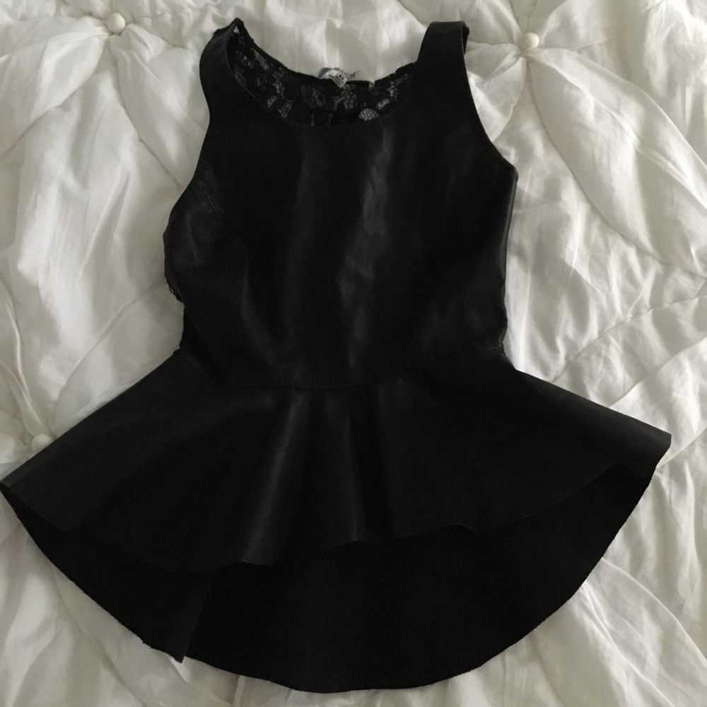 NWT BB DAKOTA FAUX LEATHER LACE BACK TOP